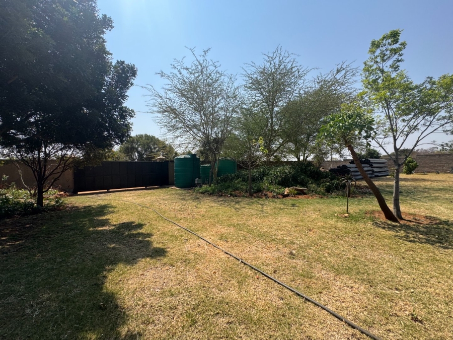 To Let 3 Bedroom Property for Rent in Zilkaatsnek North West